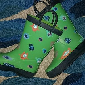 Boys size 9 Rain boot